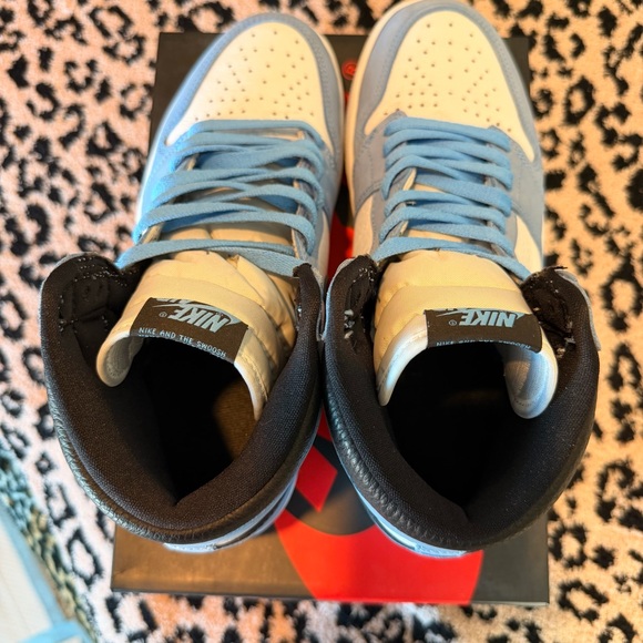 Nike Air Jordan 1 Retro High OG - University Blues - Picture 7 of 9